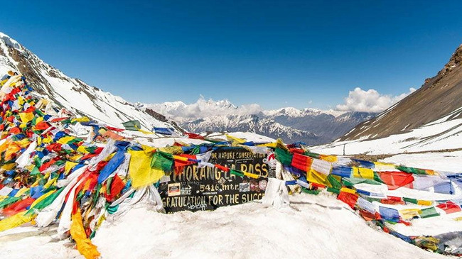 Thorong La Pass Trek