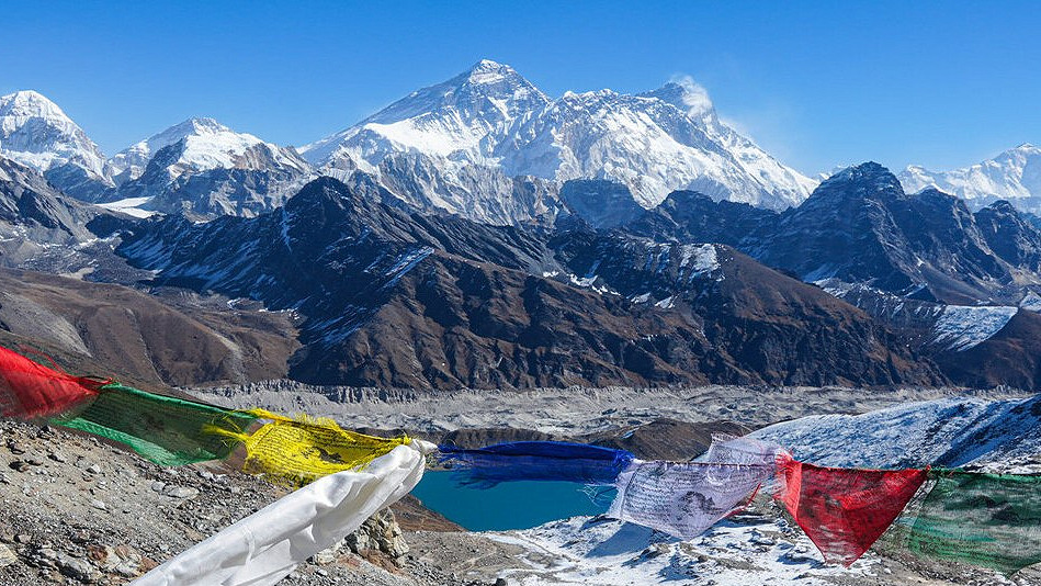 Gokyo Renjo La Pass Trek 15 Days