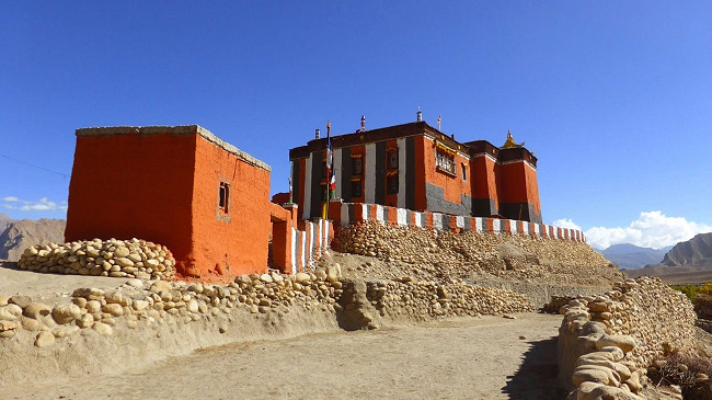 Mustang Region Trek